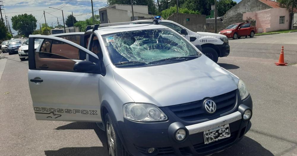 Un ciclista resultoacute herido tras ser embestido por una camioneta