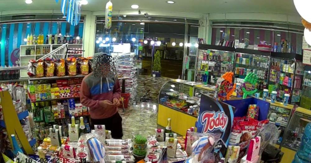 Dos robos en una semana en un kiosco del barrio Nicolaacutes Avellaneda