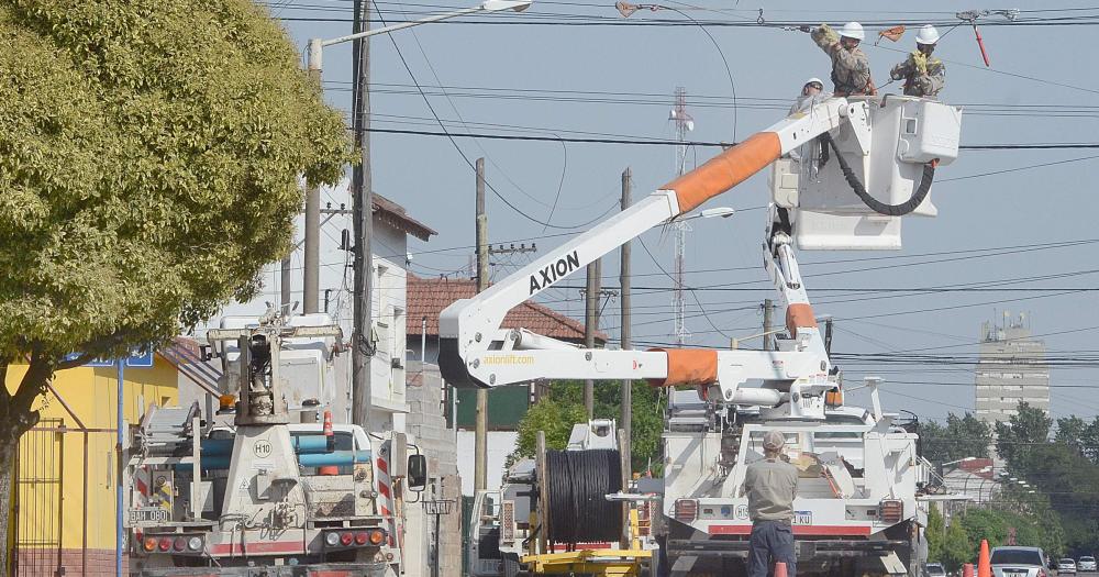 Tres localidades sin energiacutea eleacutectrica por la salida de una liacutenea de Media Tensioacuten