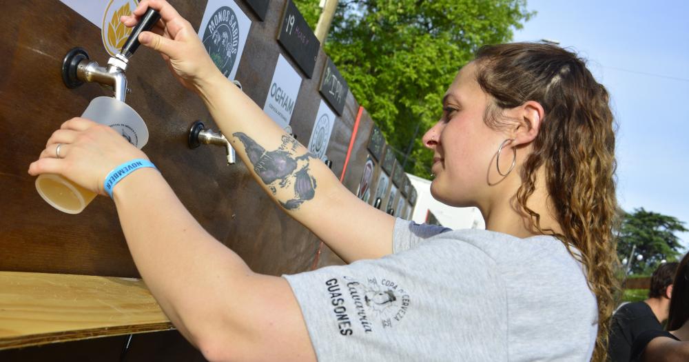 Con gran eacutexito se desarrolloacute el Festival de Muacutesica y Cerveza Artesanal Novembeer 