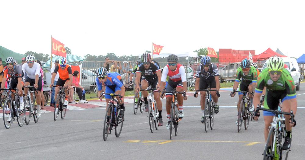 Fernando Robledo el ganador en el autoacutedromo