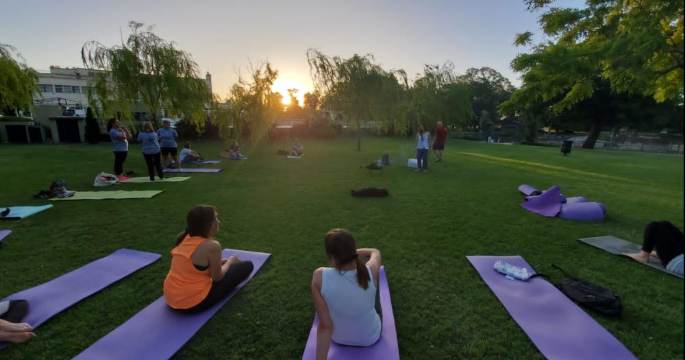 El yoga ayuda a regular y a restablecer el equilibrio orgaacutenico