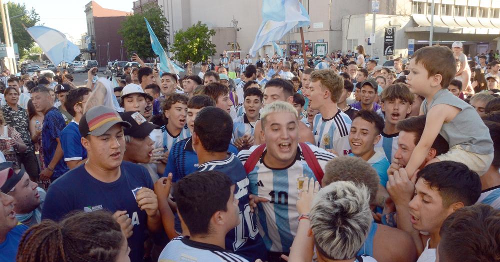 Argentina vencioacute a Australia y avanzoacute a los cuartos de final del Mundial 