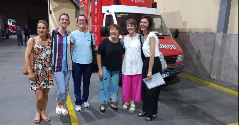 Bomberos Olavarriacutea- charla sobre nutricioacuten y salud mental