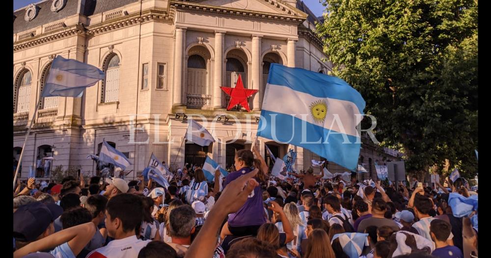 Locura total por la Scaloneta en Olavarriacutea