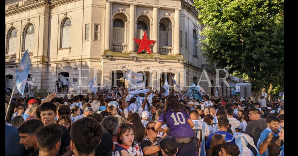 Locura total por la Scaloneta en Olavarriacutea