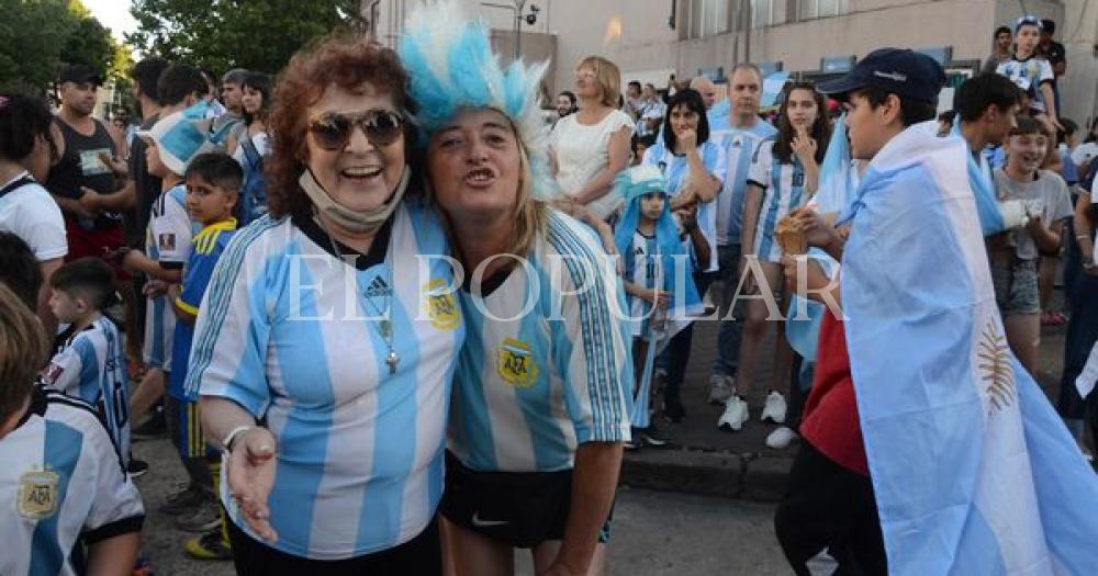 Locura total por la Scaloneta en Olavarriacutea