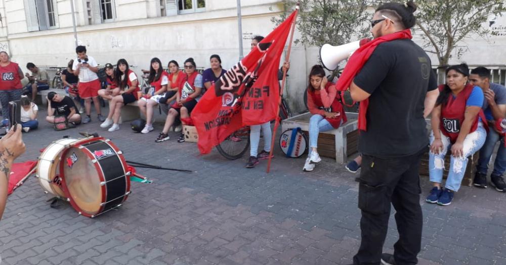 El FOL se manifestoacute frente al Municipio- se comprometieron a recibirnos la semana proacutexima 