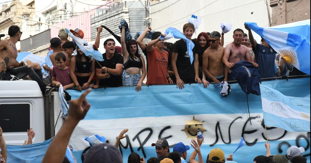 Argentina es campeoacuten del mundo y el pueblo estaacute en la calle