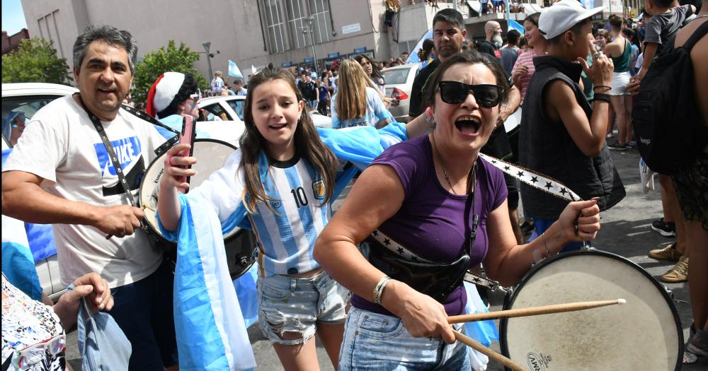 Argentina es campeoacuten del mundo y el pueblo estaacute en la calle