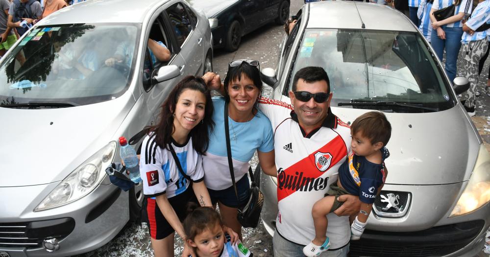 Argentina es campeoacuten del mundo y el pueblo estaacute en la calle