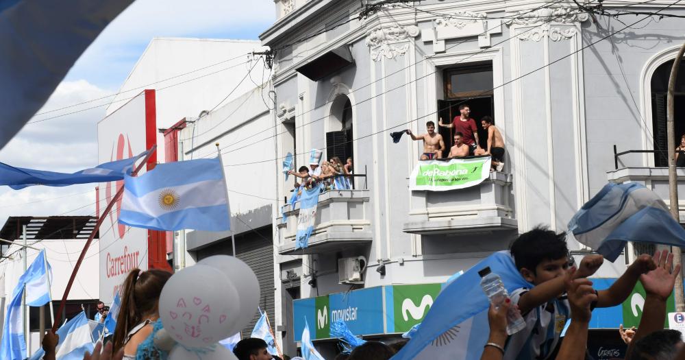 Argentina es campeoacuten del mundo y el pueblo estaacute en la calle