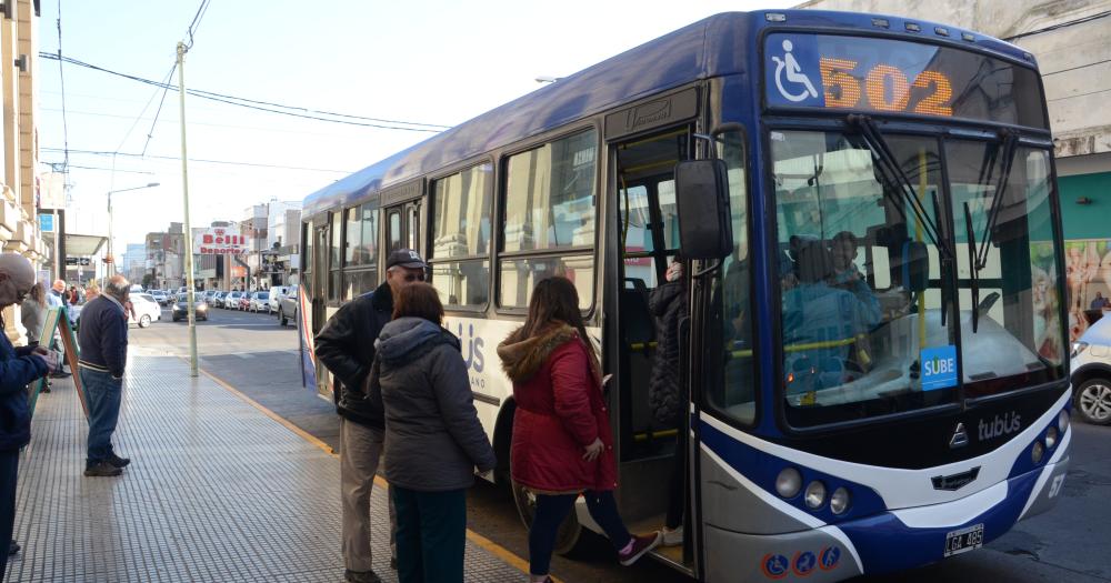 Por pedido de UTA no habraacute transporte puacuteblico de pasajeros en Navidad y Antildeo Nuevo