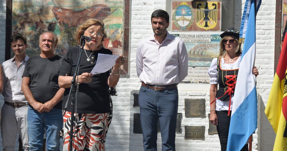 Se realizoacute el acto protocolar por el 145ordm Aniversario de Colonia Hinojo