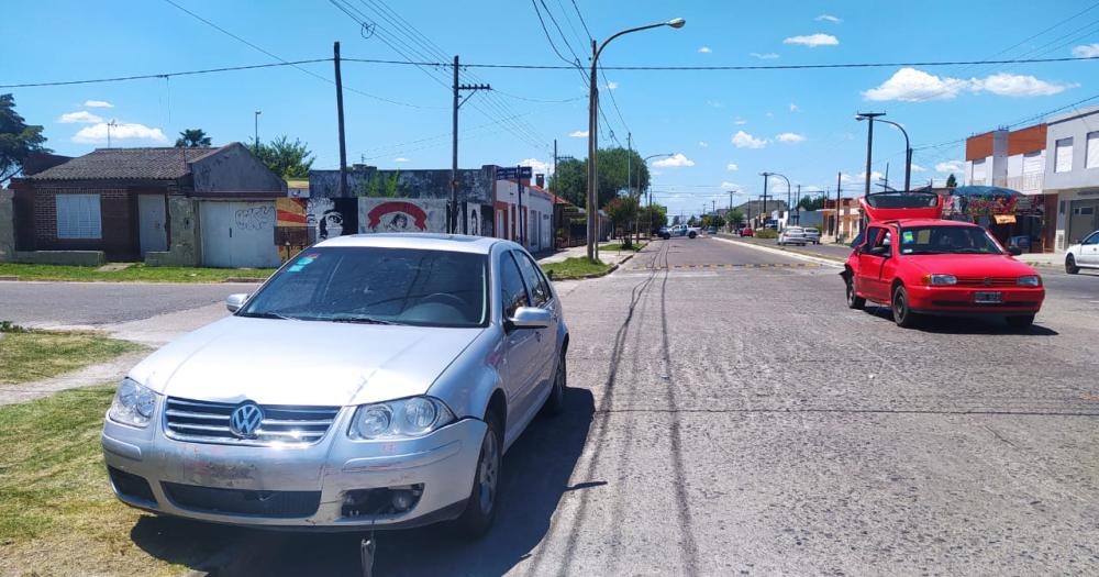 Dos personas sufrieron heridas tras un violento choque