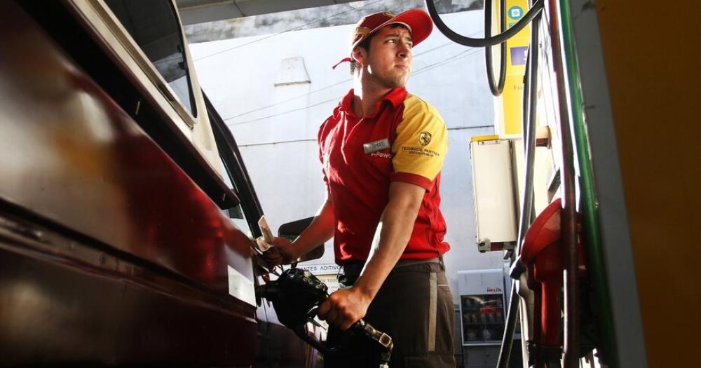 Shell aumentoacute el precio de sus combustibles en un 4-en-porciento-