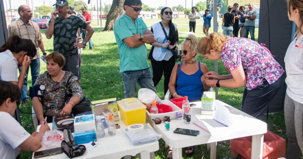 Habraacute vacunacioacuten y controles de salud en las Escuelas Abiertas de Verano