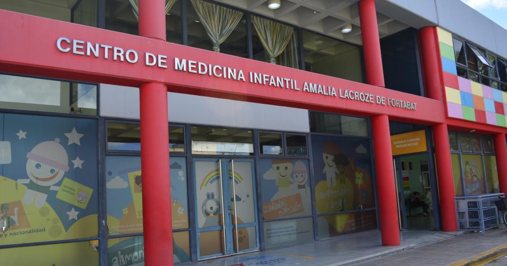 Barrio Norte- un bebeacute de un antildeo resultoacute herido por una bala perdida