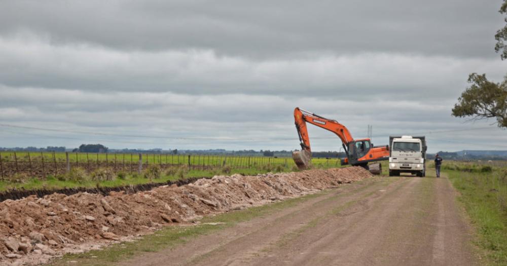 Licitacioacuten para mejoramiento de la traza vial del camino a Crotto