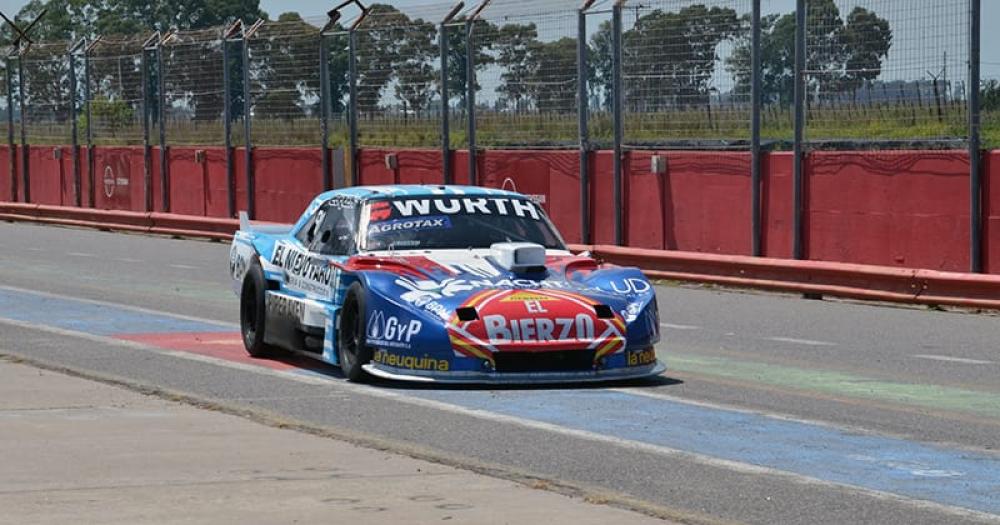 Siguen las pruebas en el Autoacutedromo de Olavarriacutea