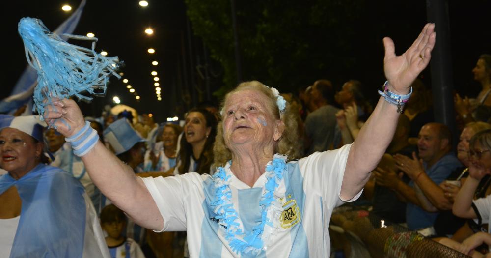 Las mejores fotos de la primera noche de los Corsos en Olavarriacutea