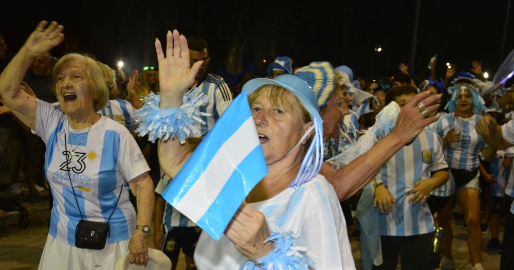 Las mejores fotos de la primera noche de los Corsos en Olavarriacutea