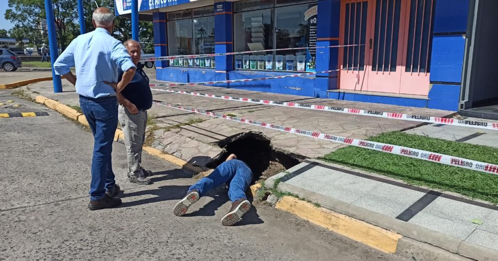 Amplio despliegue de seguridad tras el socavamiento de una vereda 