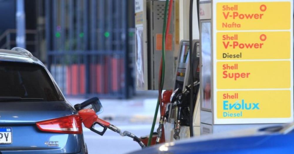 Shell aumentoacute un 4-en-porciento- los precios de sus combustibles