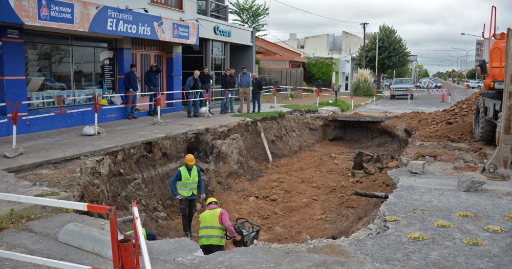 El Municipio informoacute que el socavamiento se produjo por un cantildeo roto