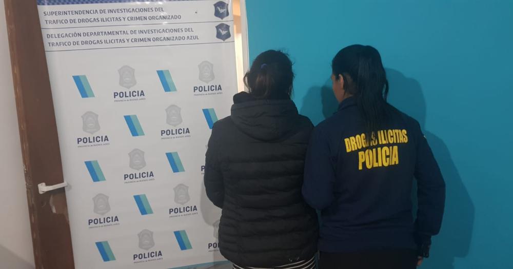 Allanamiento y detencioacuten por comercio de drogas