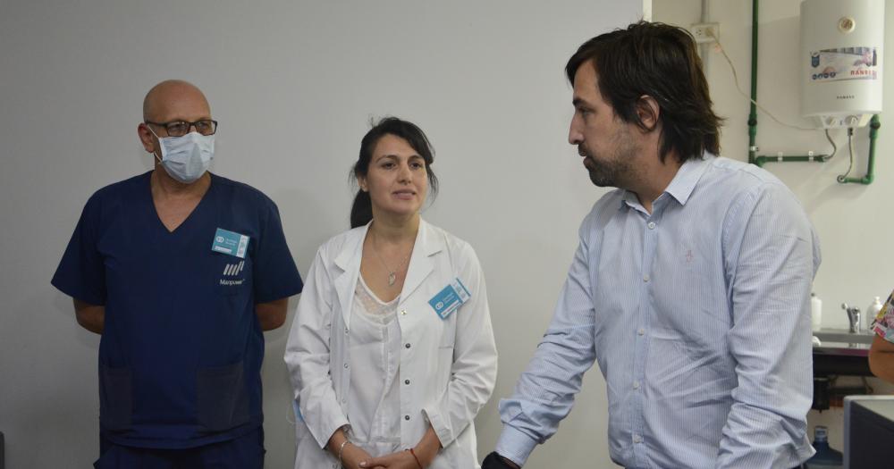 Nicolaacutes Kreplak recorrioacute el Hospital de Oncologiacutea y fue recibido por Galli