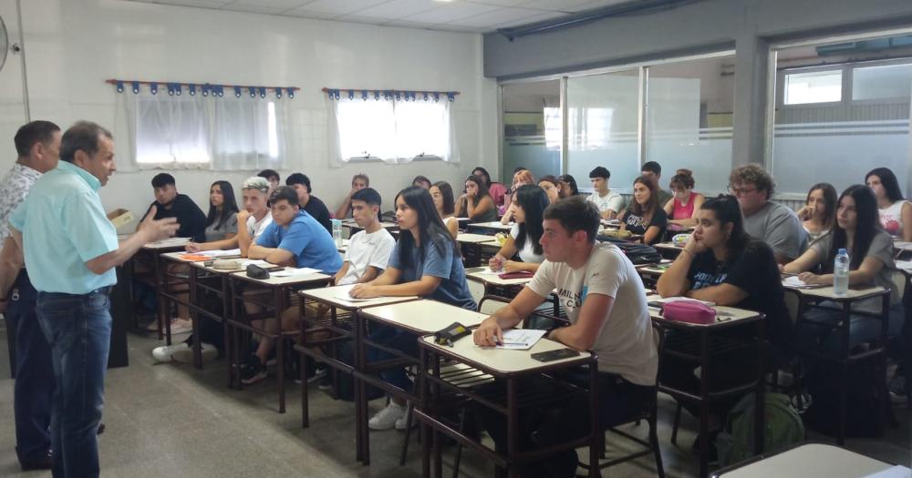 Con reacutecord de inscriptos inicioacute el curso de nivelacioacuten de ITECO