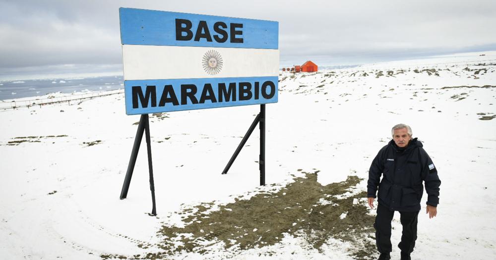 Alberto Fernaacutendez emitioacute una cadena nacional desde la Antaacutertida