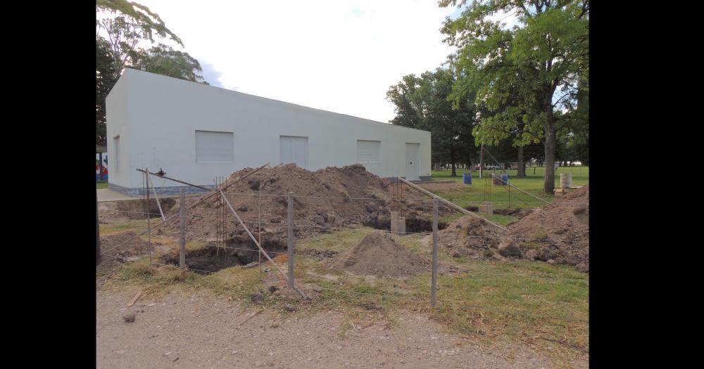 En la ET Nº 1 se construye una nueva aula mientras se espera el edificio para la institución