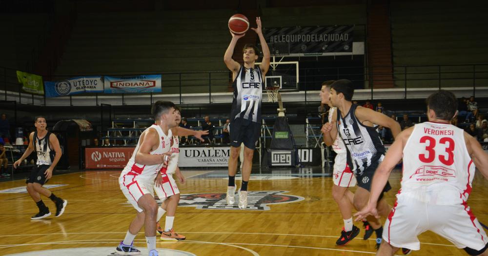 Racing y Estudiantes salen a la ruta