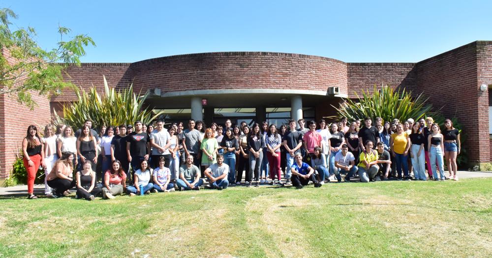 La Facultad de Ciencias Sociales recibioacute a sus ingresantes 2023