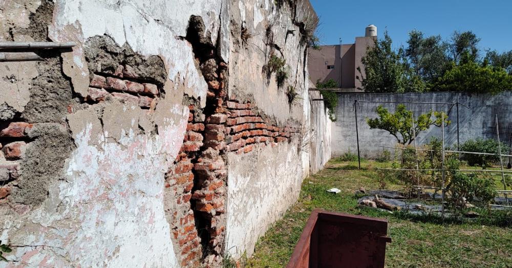 San Vicente- vecinos y concejales de la UCR reclaman por el estado de una casa abandonada