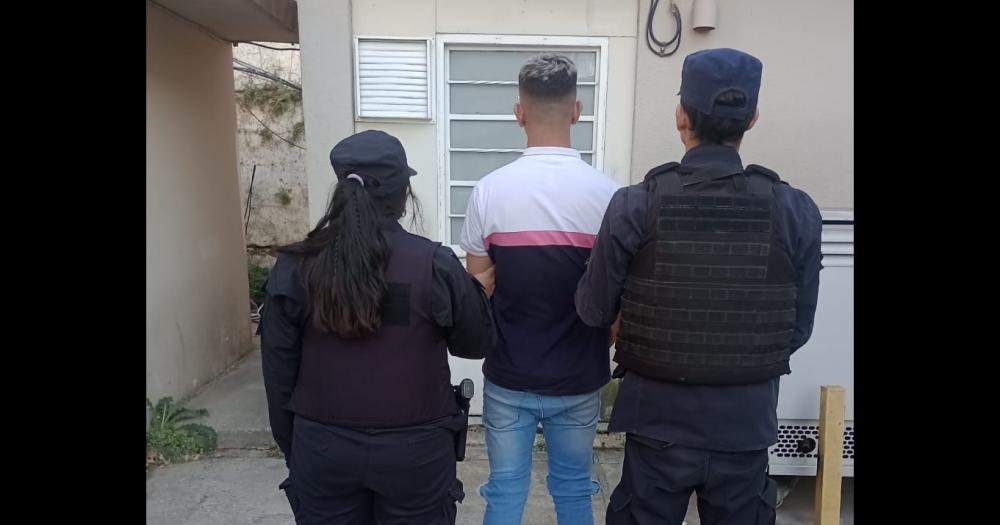 Un joven se encuentra grave tras ser apuntildealado en el Parque Mitre