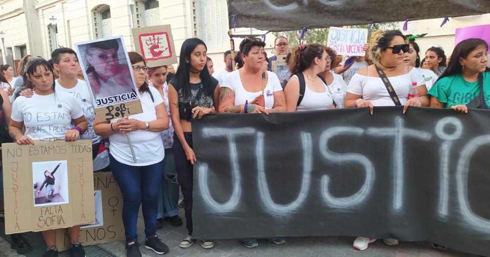 Marcha por Sofiacutea Beleacuten Vicente- se movilizoacute una multitud de personas