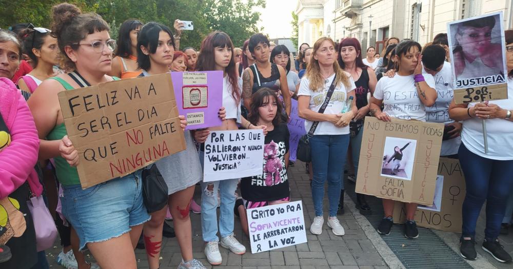 Marcha por Sofiacutea Beleacuten Vicente- se movilizoacute una multitud de personas