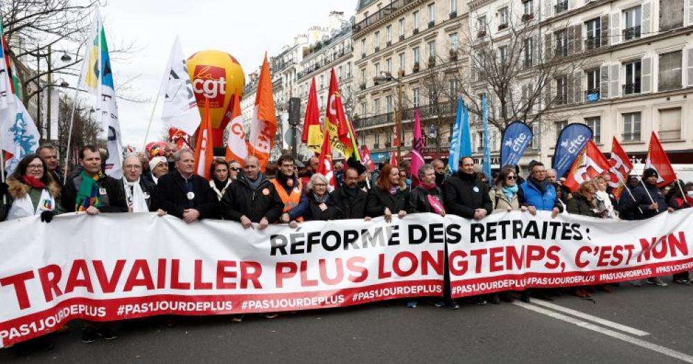 Francia vivioacute una nueva jornada de masivas protestas contra la reforma previsional