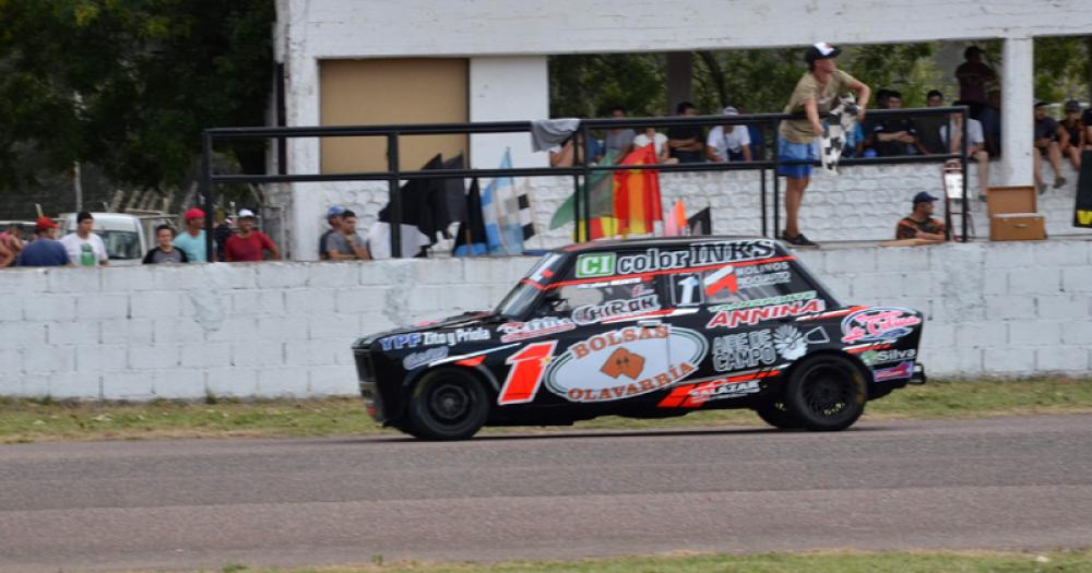 Nicol�s Benito hizo estreno del campeonato festejando el triunfo en la primera fecha del 2023 en Estudiantes