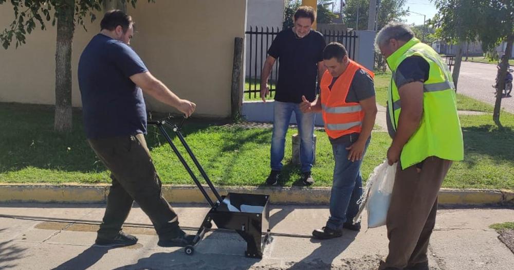 La Municipalidad adquirioacute un nuevo equipo de demarcacioacuten vial