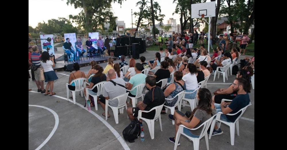 Con actividad en el Skatepark quedoacute inaugurado el Centro Juvenil Olavarriacutea