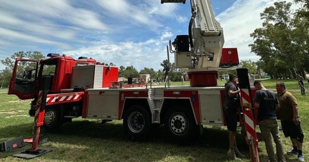 Sumaron dos nuevas autobombas para el cuartel de Bomberos