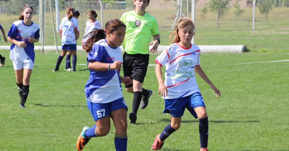 Arrancaron las inferiores y se jugoacute la 2ordf de Primera