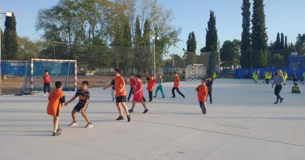 Exitoso primer encuentro de handball