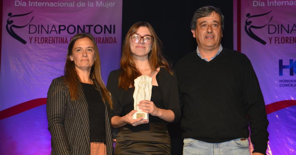 Se entregaron los premios Dina Pontoni y Florentina Goacutemez Miranda