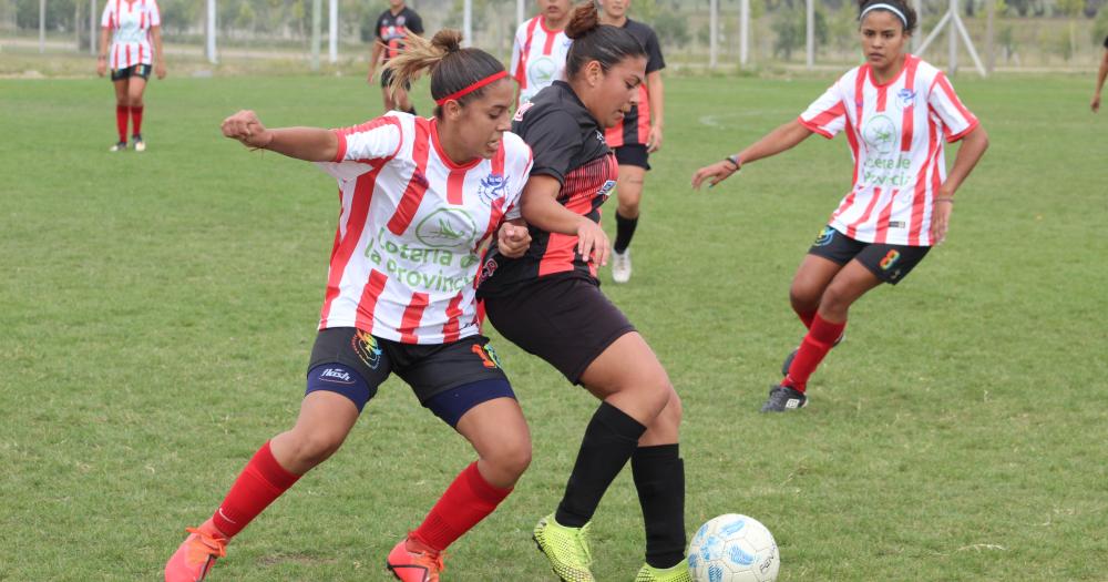 La acción del fútbol femenino tuvo lugar en la cancha de Municipales