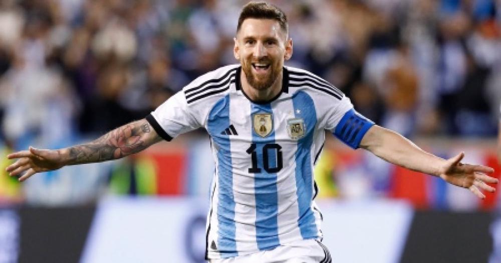 El Al Hilal le ofrecioacute 400 millones de euros anuales a Messi